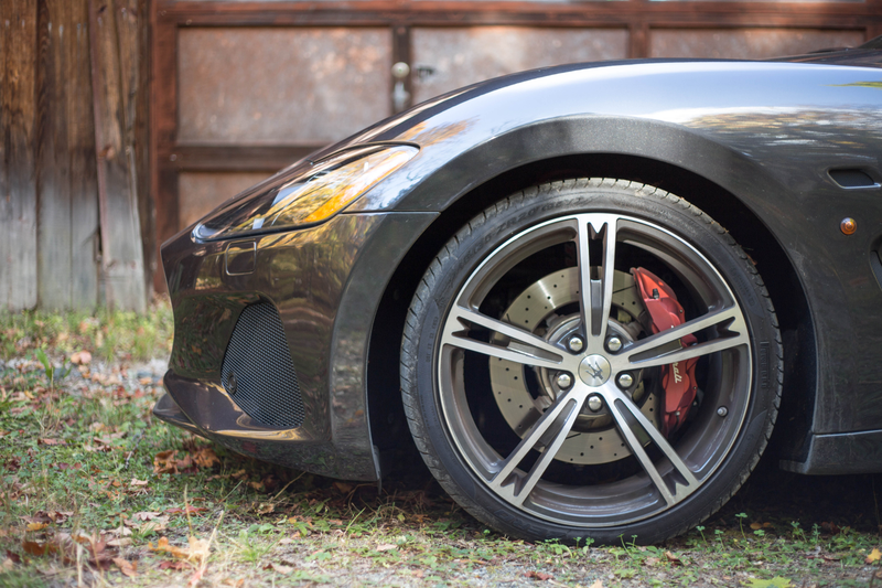 Illustration for article titled The 2018 Maserati GranTurismo MC Is A Magnificent Aural Dinosaur Frozen In TimeĀ